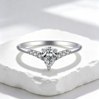 Cincin Perak Sterling 925 Mewah Bentuk Tetesan Air dengan Moissanite 0.5 Karat, Dapat Ditumpuk, untuk Hadiah Pernikahan/Pertunangan