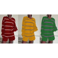 Fabricant de pulls Causal Loose Fit Ensemble deux pièces en tricot à rayures pour femmes Pull à capuche avec short