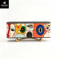 Table console d'art abstrait style Picasso, armoire colorée peinte à la main, base en métal doré, meuble de rangement de luxe pour hall d'entrée