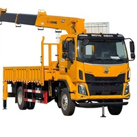 Nouvelle grue montée sur camion Dongfeng Liuzhou 4x2 de 10 tonnes, grue à flèche hydraulique télécommandée pour la construction, à vendre