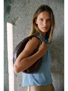 Nuevo Bolso Crescent con Diseño de Empalmes, Asa Metálica, de Mano, de Hombro Único, Bandolera y para Llevar Bajo el Brazo - Product Image 4