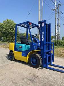 Mini chariot élévateur Komatsu 25 30 usagé avec peinture originale 2.5 tonnes Petits chariots élévateurs diesel d'occasion à vendre - Product Image 3