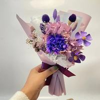 Vente en gros de décoration  personnalisée bohème grand arrangement nuptial avec bouquet de fleurs séchées en forme de papillon