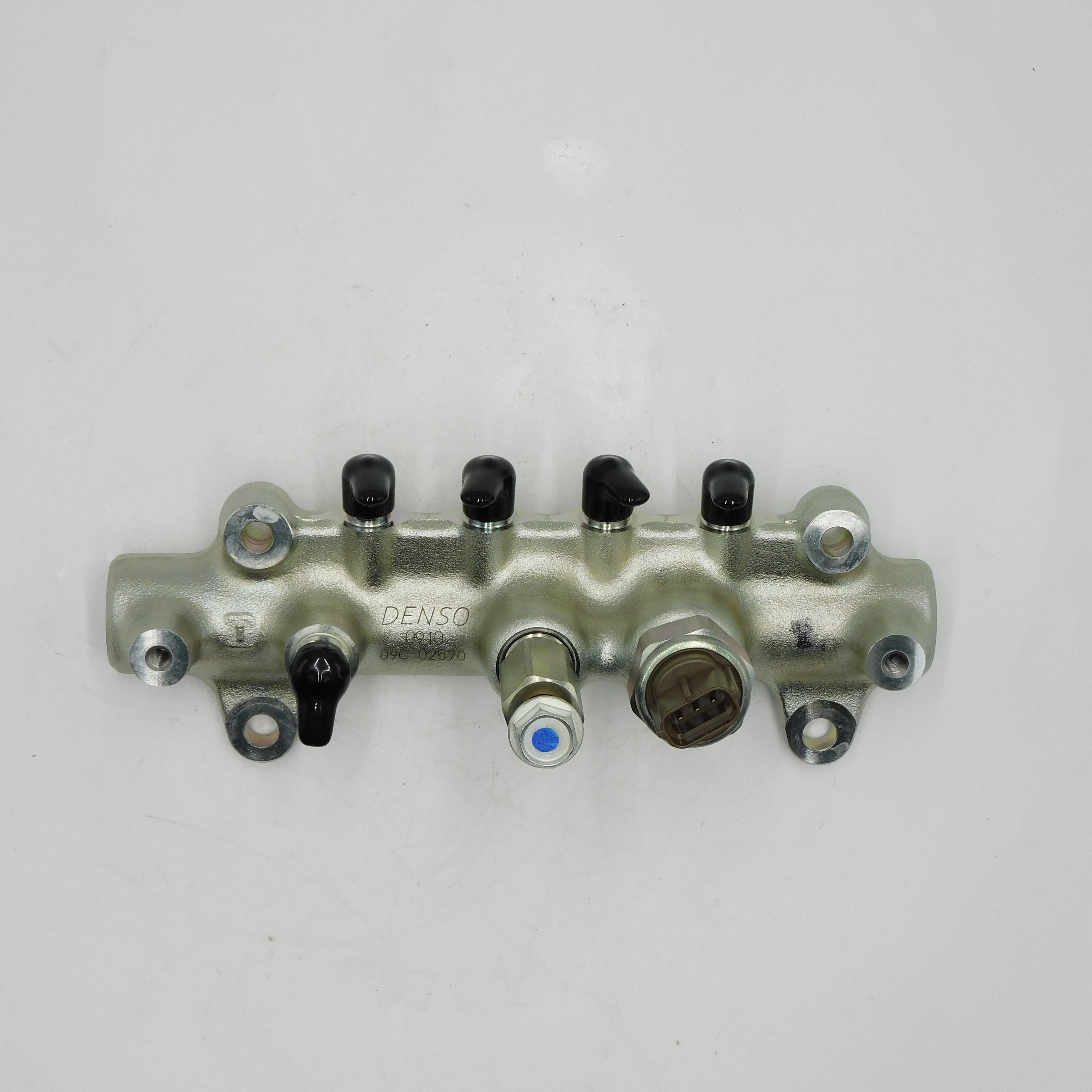 Genuine 4HK1/4JJ1 Common Rail Assy for FR/FS/FT/FV/NH/NP