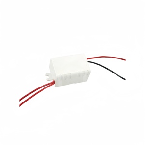 מודול אספקת חשמל 5V 1A/1.2A <span class=keywords><strong>DC</strong></span> עם מארז לבן ומתג, מבודד AC-<span class=keywords><strong>DC</strong></span> 220V עד 5V 6W עבור מכשור. - Product Image 2