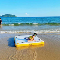 Matelas de plage gonflable personnalisé pour sports aquatiques, station d'accueil flottante gonflable