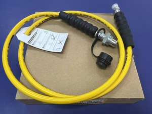 สายไฮดรอลิกทนความร้อน ENERPAC HC7206 ขนาด 6 ฟุต 0.25 นิ้ว เส้นผ่านศูนย์กลางภายใน - Product Image 2