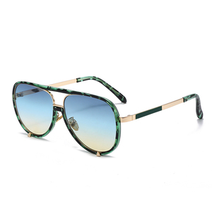 Vente en gros de lunettes de soleil unisexes de style aviateur personnalisées avec logo PC UV400, modèle 2504, fabriquées en Chine, 10 couleurs - Product Image 1