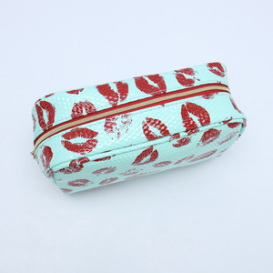 Pochette cosmétique vert menthe à motif lèvres rouges, trousse de maquillage portable de voyage avec fermeture éclair pour femme - Product Image 6