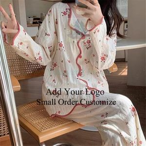 <strong>Women</strong> Cheap Chinese Satin Ice Silk Style Flower Printed Night Pajamas - Product Image 2