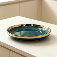 Assiette creuse ronde en céramique vert foncé de luxe avec bord doré, bol de service brillant en porcelaine pour salade et pâtes