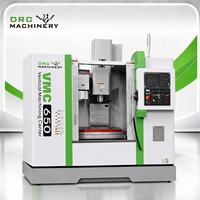 Centre d'usinage vertical CNC VMC650 3 axes, broche BT40, machine de fraisage CNC pour le traitement des pièces métalliques, certifié CE