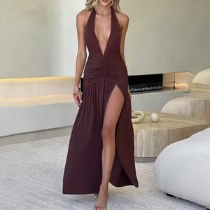 ชุดเดรสแฟชั่นฤดูร้อนปี 2025 แบบ OEM สั่งทำได้ ดีไซน์เซ็กซี่หรูหรา คอวีลึก ระบายอากาศได้ดี สำหรับผู้หญิง - Product Image 1