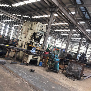 Parrilla grande prefabricada, estructura de acero para granjas - Product Image 1