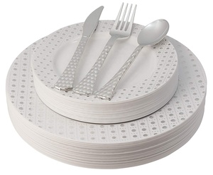 Elegant Disposable Plastic Dinner Plates White Silver Pattern Classic PS round Shape for Party Restaurant Dinnerware Set