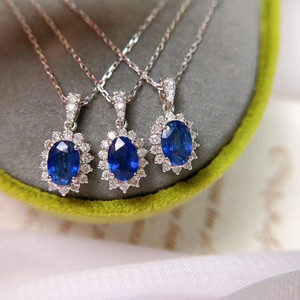 Collana con ciondolo vintage a quattro punte per donna, gioielli regalo per anniversario di matrimonio - Product Image 1