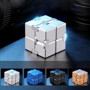 Cube Magique Anti-Stress à Retournement Infini, Jouet Sensoriel pour Enfants, Cadeau de Noël Amusant pour Enfants aux Besoins Spéciaux - Product Image 5