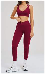 Ensemble de yoga 2 pièces pour femmes grandes tailles, avec soutien-gorge sexy à décolleté plongeant et dos élégant, et leggings taille mi-haute, avec poches latérales, écologique et respirant, vêtements de sport - Product Image 5