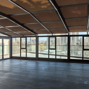 Jardin d'hiver moderne à toit incliné, véranda autoportante rétractable en aluminium et verre trempé, véranda <span class=keywords><strong>mobile</strong></span> 4 saisons pour villa - Product Image 2