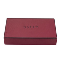 Boîte cadeau rigide en papier pour foulard en soie haut de gamme avec logo personnalisé, boîte cadeau avec couvercle et base pour l'emballage de vêtements
