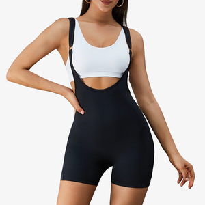 Nouveaux ensembles de sport moulants 2 pièces pour femmes, combishorts côtelés décontractés et élégants pour l'été, vêtements de gym personnalisés - Product Image 1