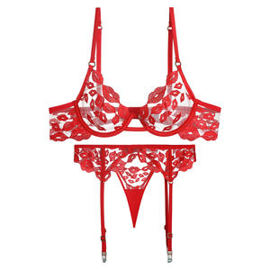 Ensemble de lingerie 3 pièces en maille transparente avec broderie lèvres rouges, soutien-gorge à armatures sexy et string, avec <span class=keywords><strong>porte</strong></span>-jarretelles, sous-vêtements élégants motif lèvres rouges - Product Image 1