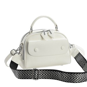 Sac carré An Ru Shi noir de taille moyenne, sac à bandoulière, style quotidien pour les trajets - Product Image 5