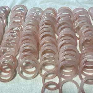 Bestseller Edelstein Rosa Kristall Jade Armreifen Naturstein Rosenquarz Rosa Kristall Armreif Armband für Frauen Geburtstags geschenk - Product Image 4