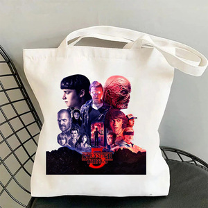 Stranger <span class=keywords><strong>Things</strong></span> 5 Borsa a tracolla in tela stampata con una singola tracolla, borsa in tela per uso quotidiano per studenti di moda - Product Image 3