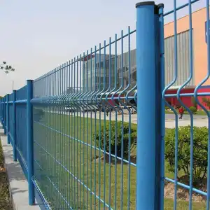 Fabricantes de paneles de valla de aluminio, Panel OEM personalizado de malla, valla de curva triangular China, Panel de valla soldado 3D de PVC de 2,5 m de longitud
