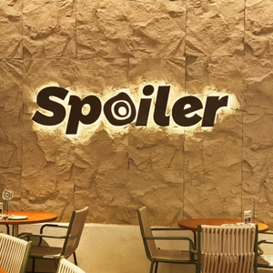 Letrero Luminoso Personalizado de Primera Calidad con Retroiluminación para Decoración de Tiendas Emblemáticas y Galerías de Arte - Product Image 3