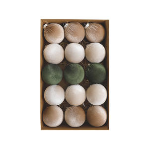 Decoración Navideña Colgante, Bolas de Felpa Hechas a Mano de 8CM para Decoración de Árboles, Empaquetadas en Caja - Product Image 5