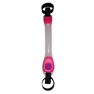 Collar de perro con luz LED y logotipo personalizado, collar luminoso de PVC que brilla en la oscuridad, accesorio de seguridad para paseos nocturnos. - Product Image 3