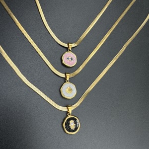 <span class=keywords><strong>Collana</strong></span> pendente alla moda in acciaio inossidabile Hamsa <span class=keywords><strong>mano</strong></span> <span class=keywords><strong>di</strong></span> <span class=keywords><strong>Fatima</strong></span> protezione malocchio gioielli alla moda placcati in oro - Product Image 2