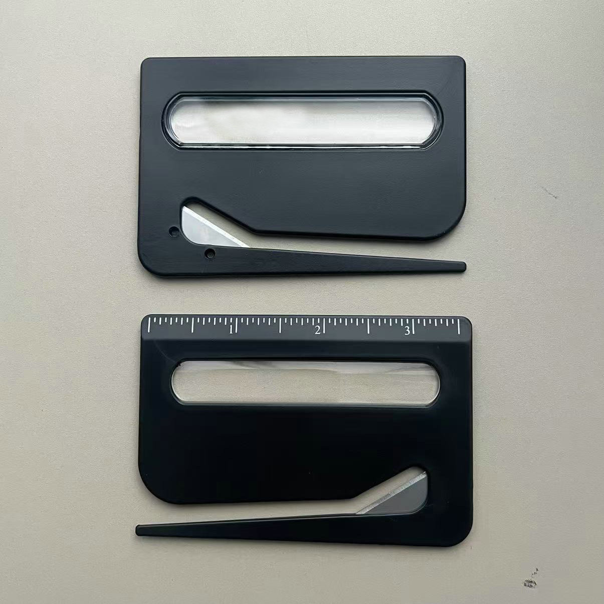 9,41 x 6,31 x 0,30 cm