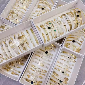 Bán Buôn Đồ trang sức thời trang 18K vàng ngẫu nhiên phong cách giá rẻ thép không gỉ hỗn hợp Vòng đeo tay thiết lập Kim Cương Bangles đối với phụ nữ - Product Image 5