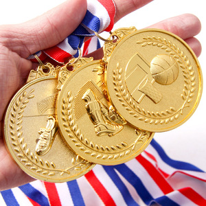 Médailles sportives personnalisées Or Argent Bronze Football Basketball Taekwondo Course à pied Supports de médailles Fabricants de médailles de compétition - Product Image 1