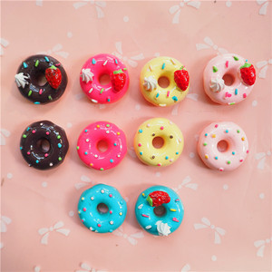 Donut grande artificial de fresa con efecto de azúcar, de resina, para manualidades, con técnica de goteo de crema y aceite, para fundas de teléfono, llaveros y colgantes, 22mm - Product Image 2