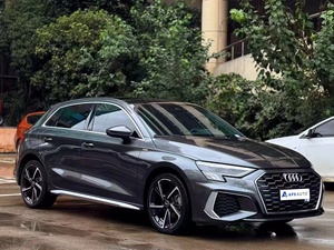 <span class=keywords><strong>Audi</strong></span> <span class=keywords><strong>A3</strong></span> Premium 2024, Sedán de Lujo en Argelia, Asientos de Cuero, Automático, Turbo, Volante a la Izquierda, Interior Oscuro, Neumáticos R18, Techo Corredizo, 360 Euro - Product Image 3