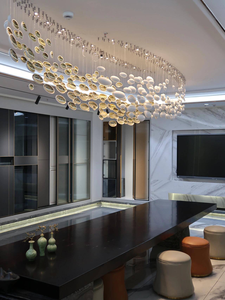 Villa Salonu Otel Lobisi için Projeler Tavan Avizesi Merdivenler LED Uzaktan Kumandalı Cam Küre Abajur Çelik Çerçeveli Sarkıt Lamba - Product Image 3