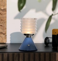 Lampe de bureau LED en aluminium alimentée par batterie personnalisée avec abat-jour en acrylique contrôle tactile DC 6V pour chambre à coucher bar et restaurant veilleuse