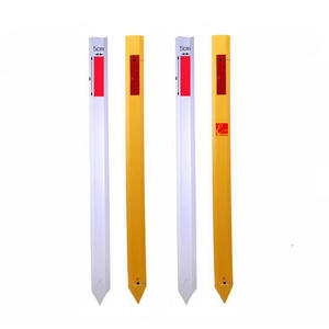 Bollards en plastique de type U en PVC, réfléchissants pour la route, guide de signalisation routière, délimiteur de circulation flexible - Product Image 1