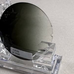 Verres de lunettes de soleil en résine dégradée 1.56-1.74, protection UV400, anti-rayures, anti-lumière bleue, anti-reflets, certifiés CE ISO, prêts à l'emploi directement de l'usine - Product Image 3