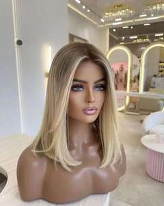 Perruque médicale sur mesure en soie, entièrement nouée à la main, en cheveux humains, pour patients souffrant de perte de cheveux suite à la chimiothérapie - Product Image 1