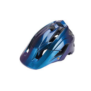 Casque de skateboard et de vélo tout-terrain monobloc neuf, directement du fabricant - Product Image 4