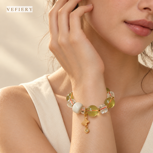 Bracelet extensible en citrine naturelle et quartz clair avec perles et accents sculptés blancs pour femme, bijoux personnalisés en gros - Product Image 2