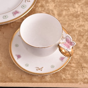 Taza Doble de Porcelana Fina con Diseño de Mariposa, Moderna y Ecológica, con Platillo, para Café, Regalo Empresarial - Product Image 5