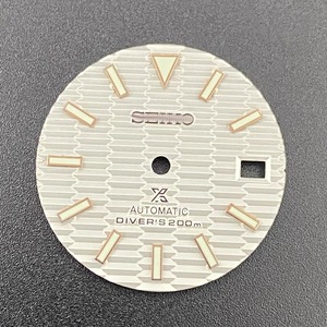 Cadran de date unique pour modification de montre, motif à étages, vert lumineux, 28,5 mm, compatible avec les mouvements NH35 NH36 - Product Image 2