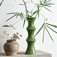 Vase Art Déco en Porcelaine Vert Brillant Façonné en Bambou, Grand Modèle Fait Main pour la Décoration Intérieure du Salon, de la Chambre et des Étagères