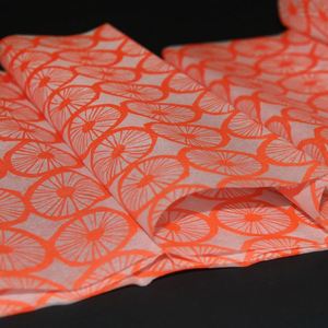 Papel de Seda de Alta Calidad al por Mayor, Color Sydney, Impresión Personalizada con Logotipo, Papel de Envolver para Camisetas, Faldas y Zapatos - Product Image 5
